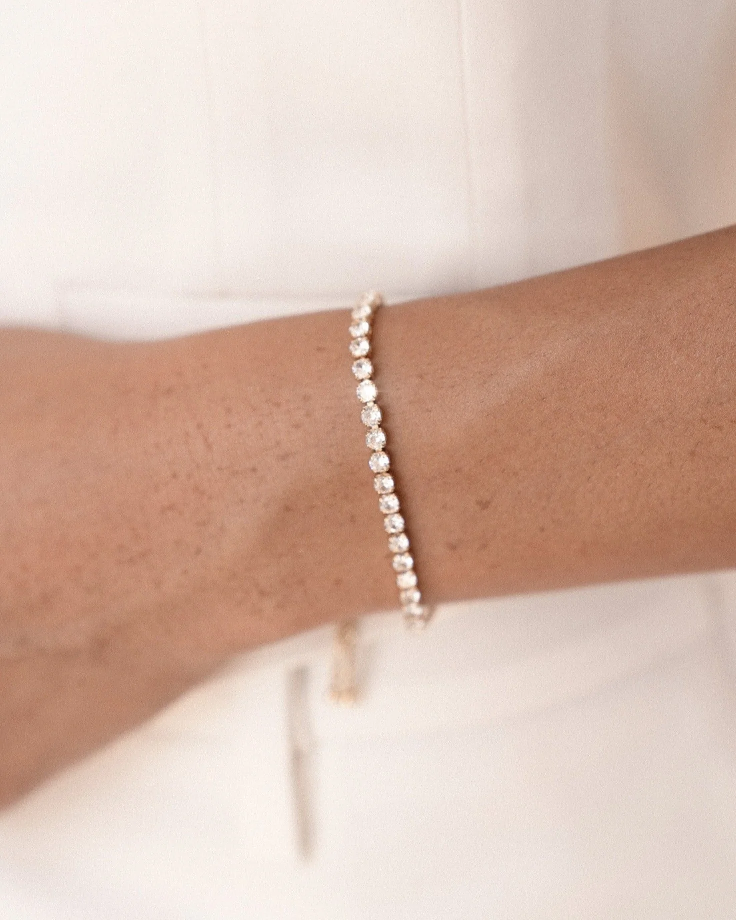 Adjustable Dainty Crystal Bracelet - Futureuc