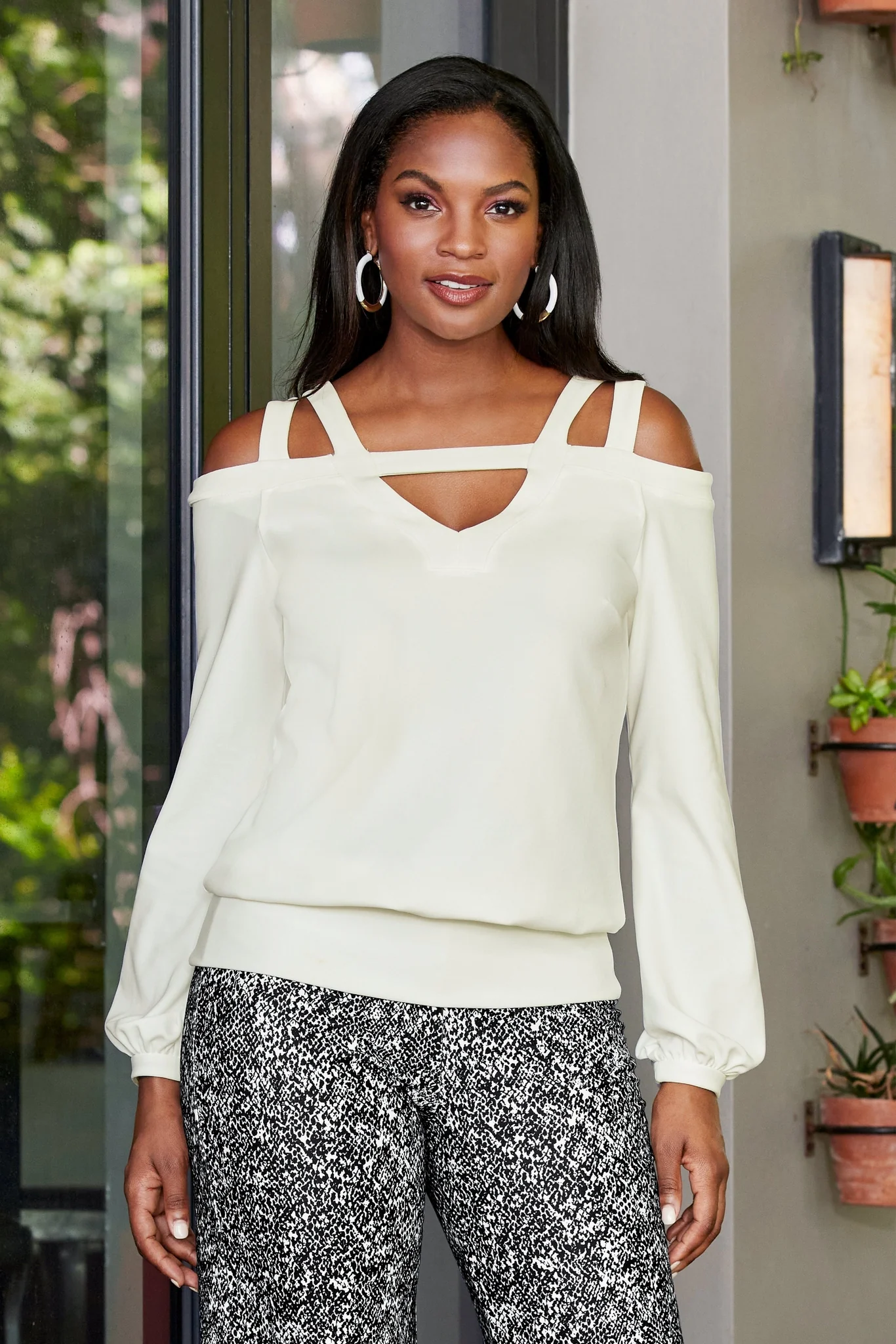 Beyond Travel Keyhole Strappy Cold Shoulder Top Ivory Coast - Futureuc
